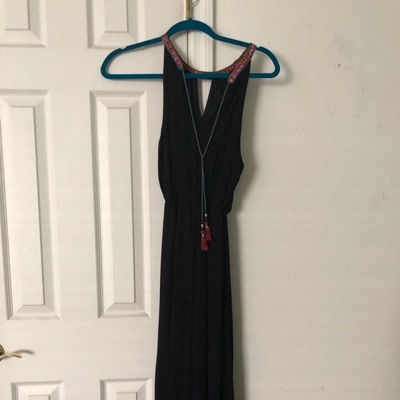 Dress - Picture 1 of 3